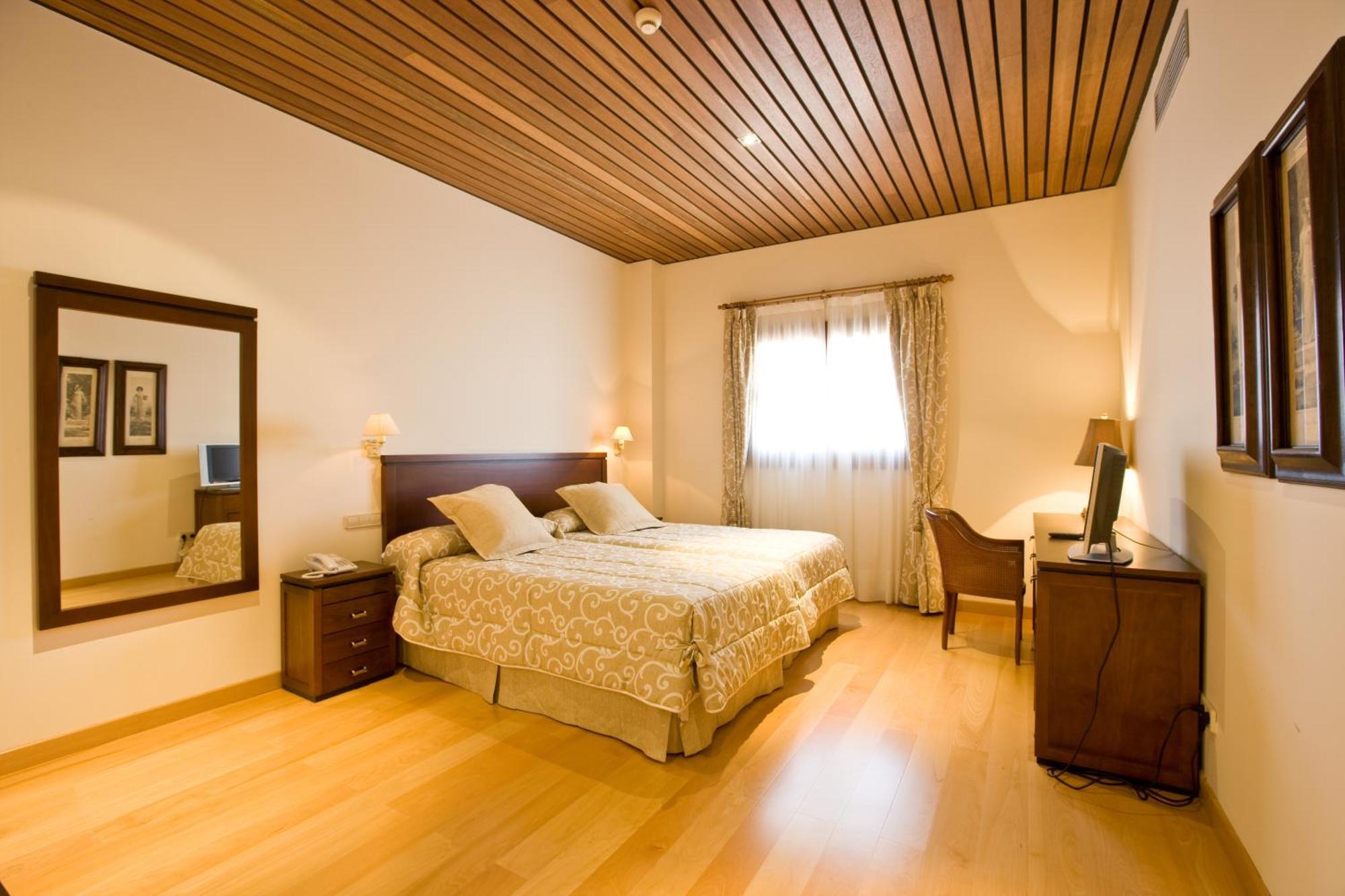 Bodegas Hacienda Albae Guest House Argamasilla De Alba ภายนอก รูปภาพ