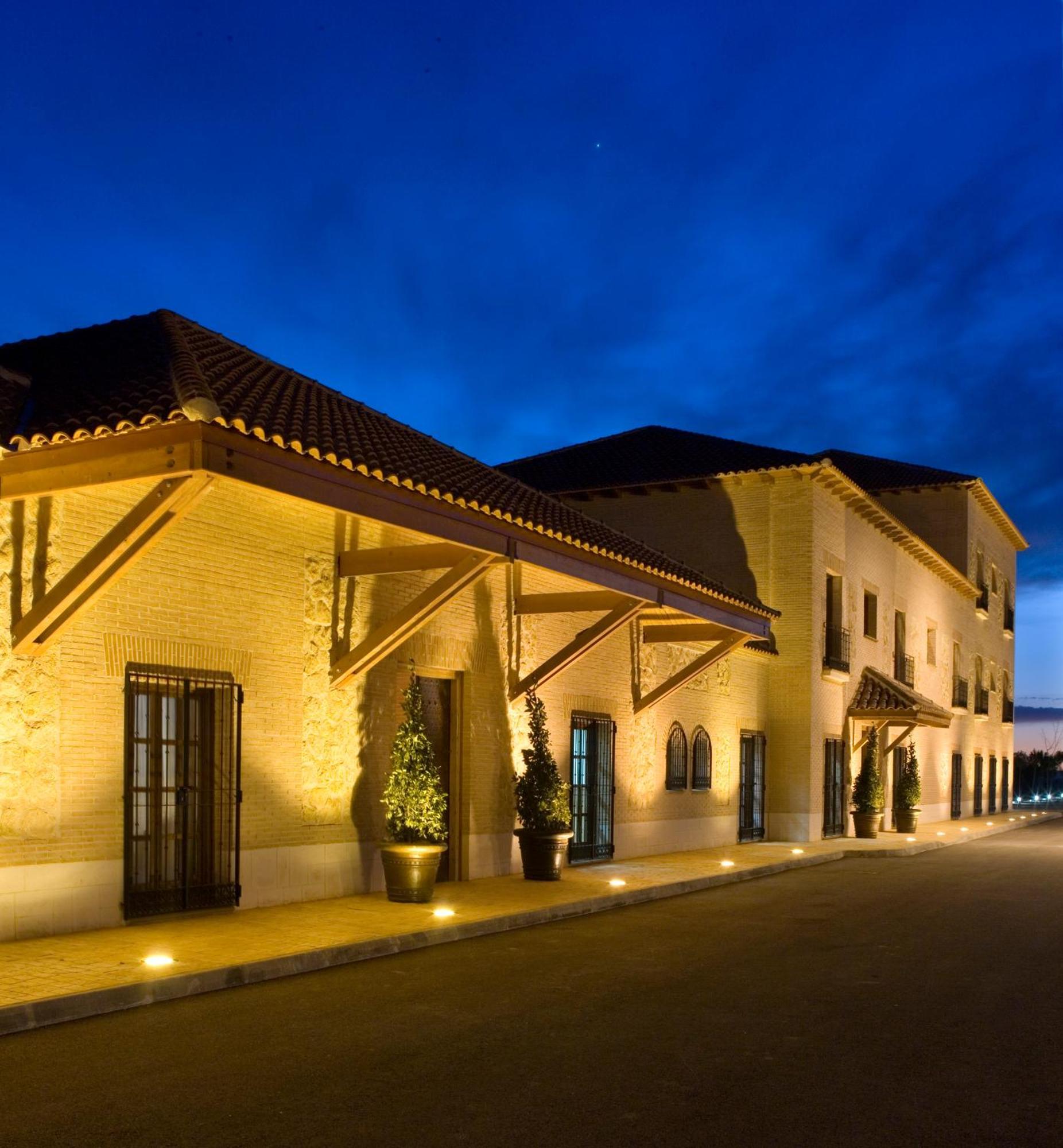 Bodegas Hacienda Albae Guest House Argamasilla De Alba ภายนอก รูปภาพ